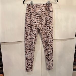 Zella Black and Tan Patterned Leggings